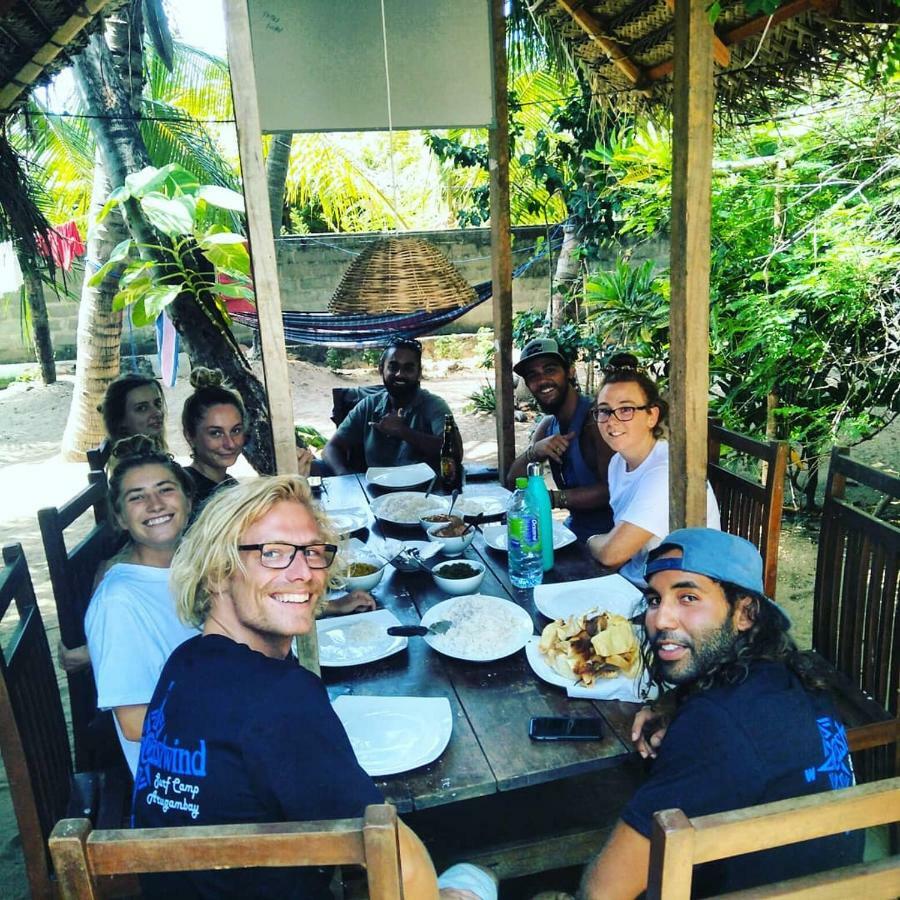 Eastwind Surf Camp Hotel อารูกัมเบย์ ภายนอก รูปภาพ
